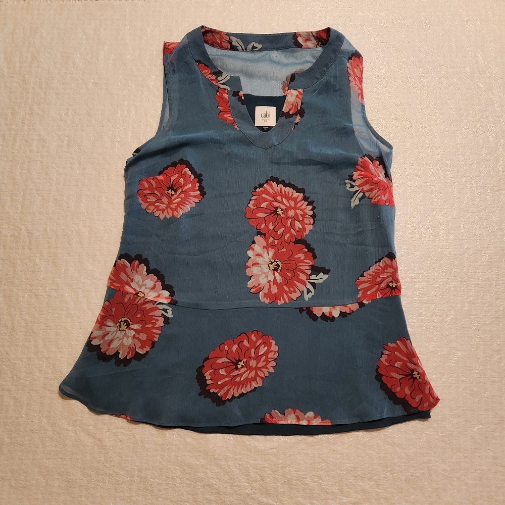 CAbi women's blue with red floral layered sleeveless blouse. Size XS